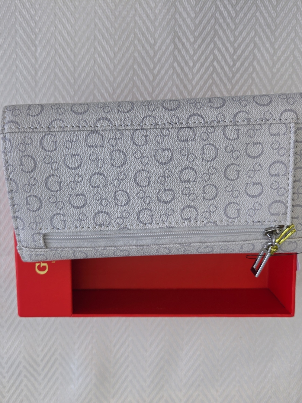 Guess Gray Monogram Zip Clutch Wallet